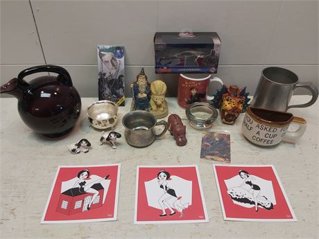 Eclectic Collectibles and Novelty Decor Set 14