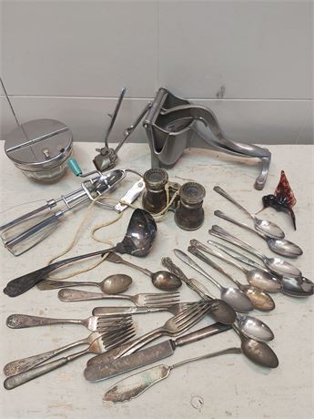 Vintage Curiosities, Silverware, and Kitchen Keepsakes 14