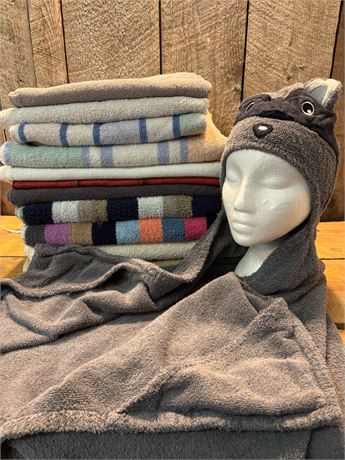 Assorted Family Towel Bundle - 10+ Pieces feat. Raccoon Hooded Towel 16