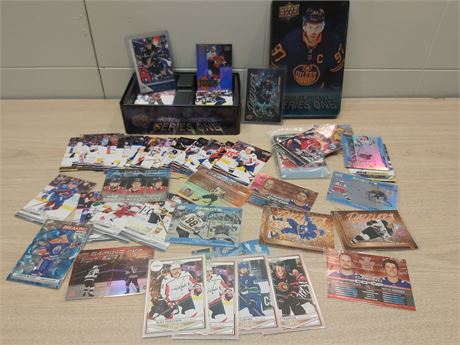 ​2024-25 Upper Deck Series 1 Hockey Card Collection with Collector Tin FS