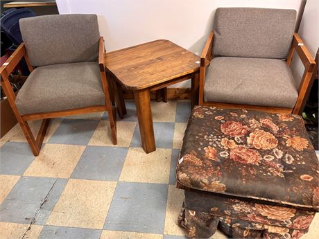 Mid-Century Modern 4-Piece Living Room Set Pair of Wood Armchairs, Side Table OA