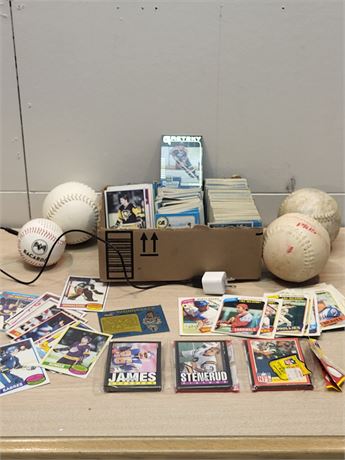 Extensive Vintage Sports Trading Card Collection 7