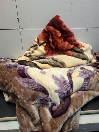 Plush King Size Floral Comfort Blanket 7