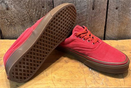 Vans Era Red Canvas Low Top Sneakers – Gum Sole – Men's 9 / Women's 10.5 2