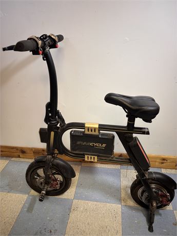 Swagtron SwagCycle Folding Electric Scooter/Bike - Black/Gold OA