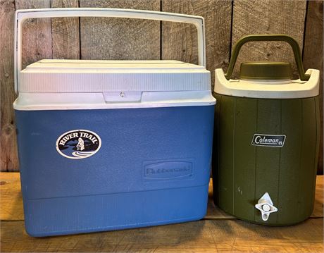 Blue Rubbermaid River Trail Cooler & Avocado Green Coleman 1-Gallon Beverage 13