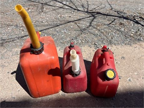 (3) Vintage Plastic Gas Cans - Wedco & More (1.25 to 2.5 Gallon) G