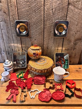 Vintage Kitchen & Decor