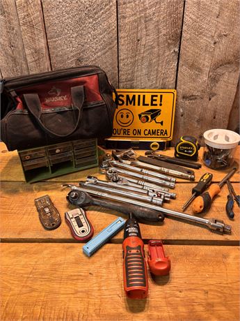 Mixed Hand Tool & Hardware – Husky Bag, Ratchets, Scrapers & Security Sign