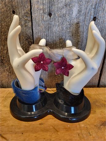 Handcrafted Indigenous Seal Fur Jewelry Set – Flower Earrings & Matching Cuffs